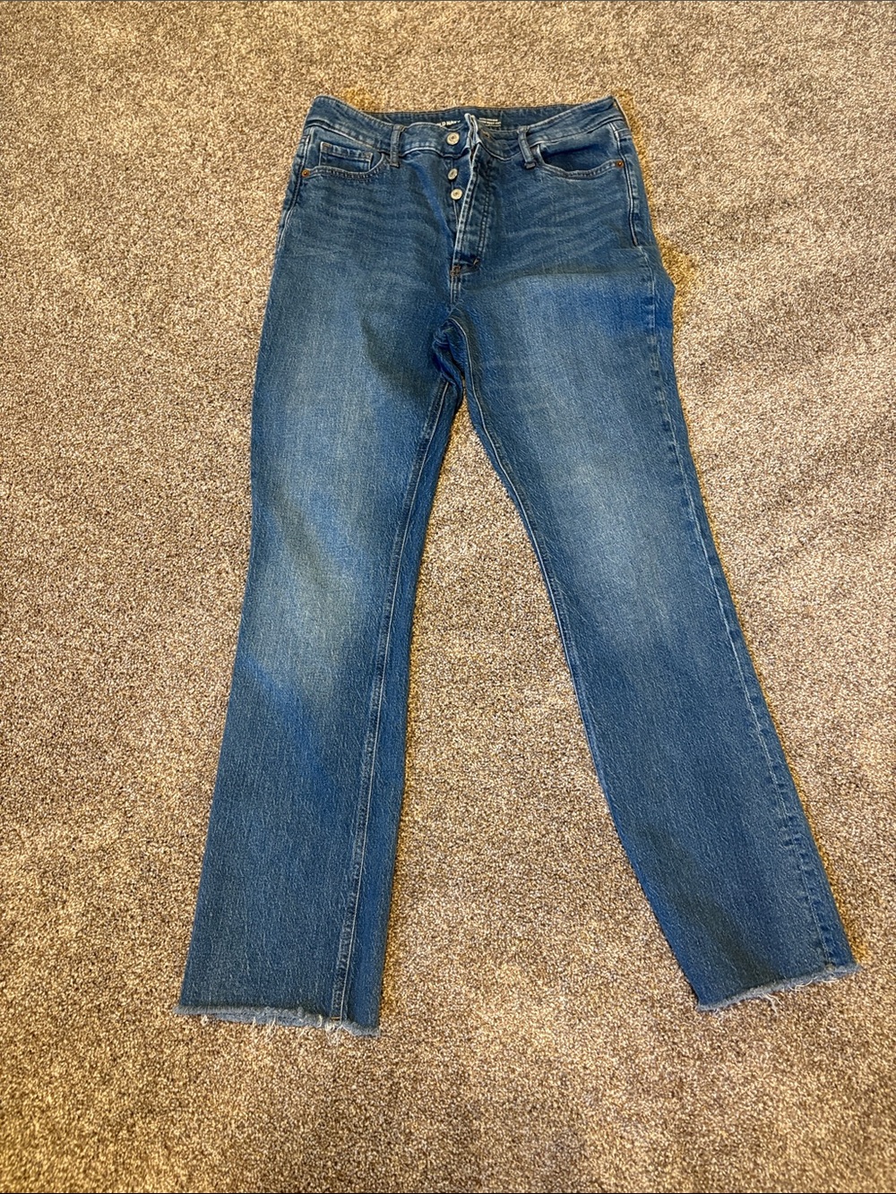 Old Navy Women's Straight-Leg Jeans in Medium Blue Wash with Raw Hem